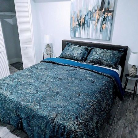 Luxurious 3 Bedroom Apt With A Beautiful Balcony Washington Exterior photo